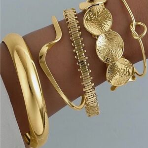 Elegant Gold Bracelet Set